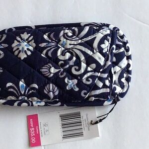Vera Bradley Double Eye Case in Steel Blue Medallion